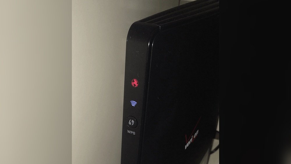 Red Globe on Verizon Router